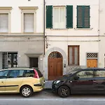 Casa A Sant\'Ambrogio - Santa Croce, Mercato & Bar - Homeunity